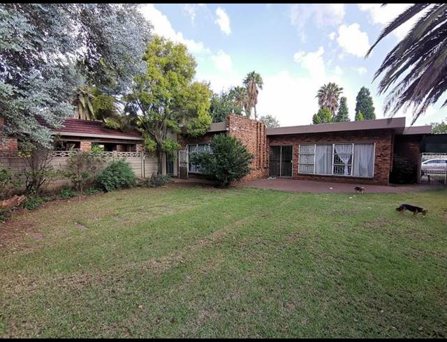3 BEDROOM HOUSE FOR SALE IN VANDERBIJLPARK SW 2